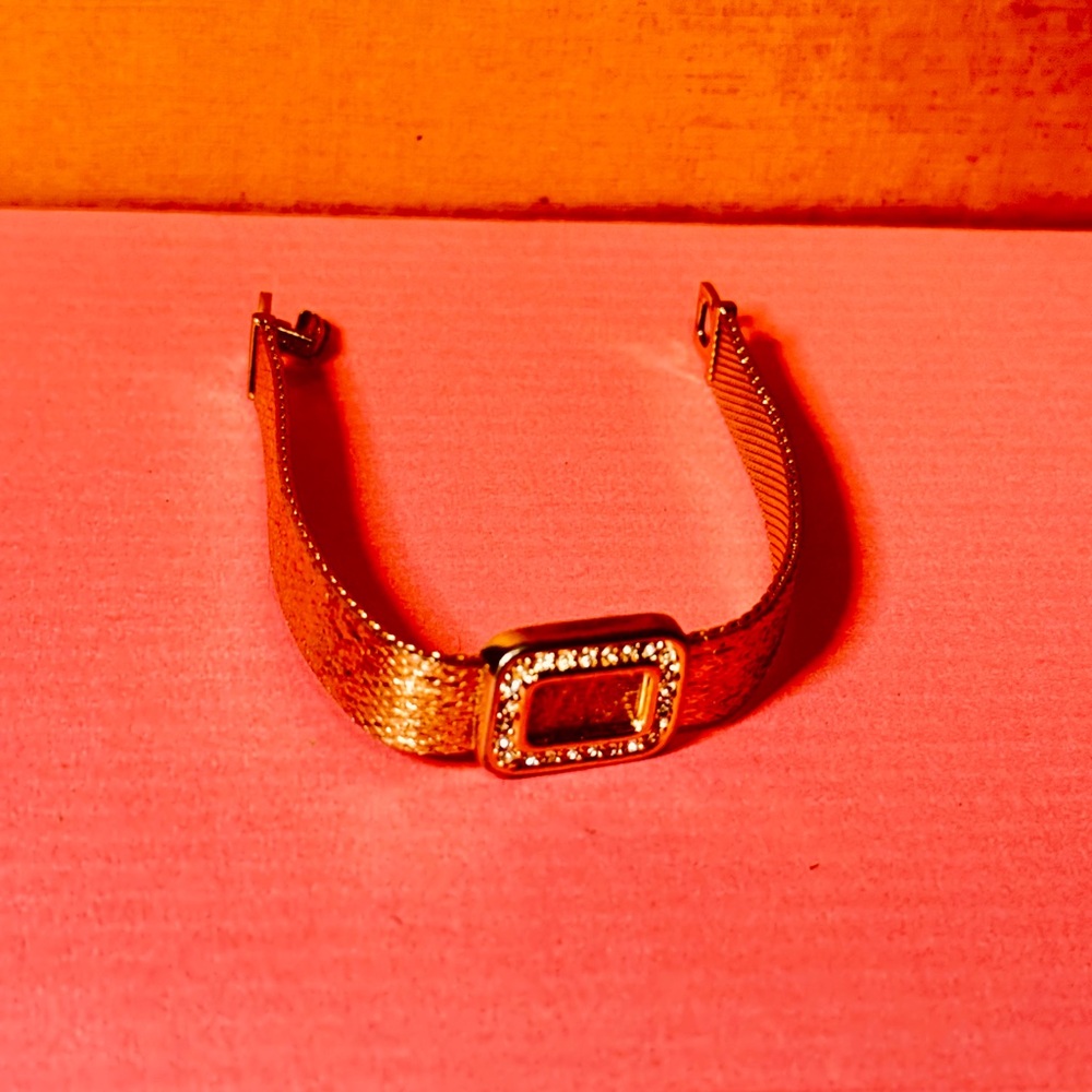Dior Gold Mesh Bracelet with Sparkling Centerpiece - Picture 2 of 12